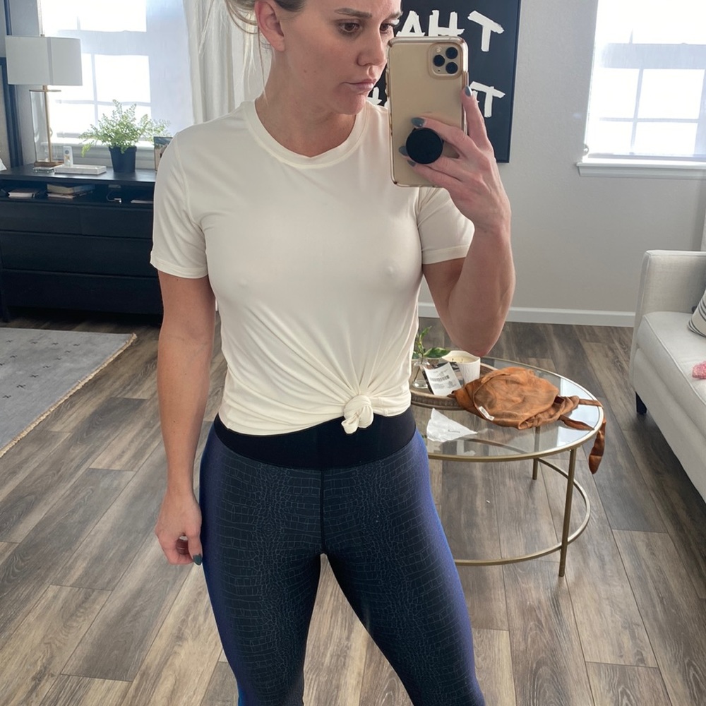 NWT Fabletics Short Sleeve Performance Shirt, Small